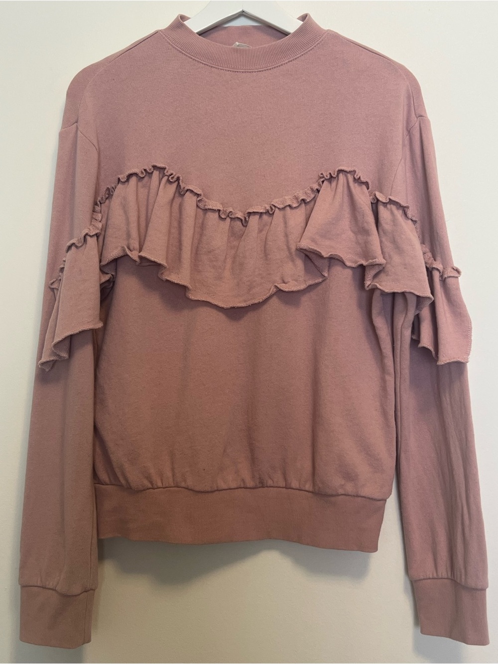 RD Style Ruffle Pullover Sweatshirt in Dusty Rose